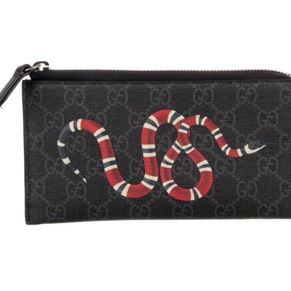 Gucci GG supreme zip wallet